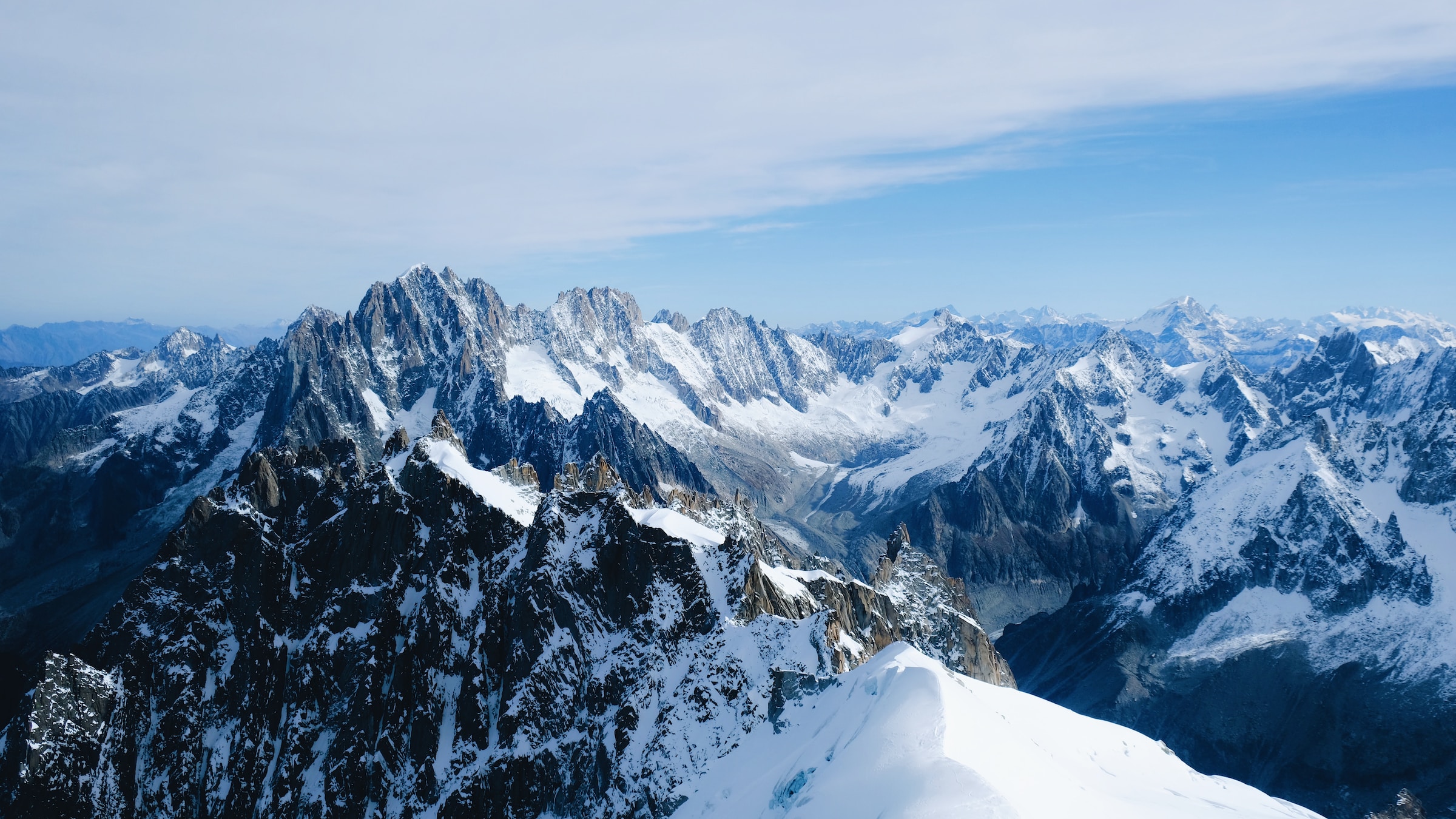 Mont Blanc’s Shrinking Summit: A Symbol of Climate Change or Natural Variability?