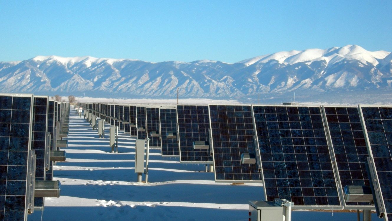 Harnessing the Midnight Sun: Arctic’s Green Energy Ambition with Solar Panels