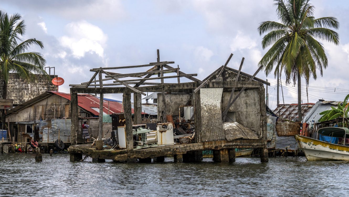 Caribbean crisis: an island on the verge of flooding and panic among residents